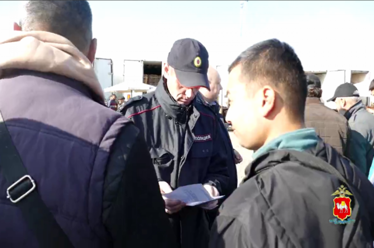    Из Волгограда выдворили нелегальных мигрантов, которые жили на стройке