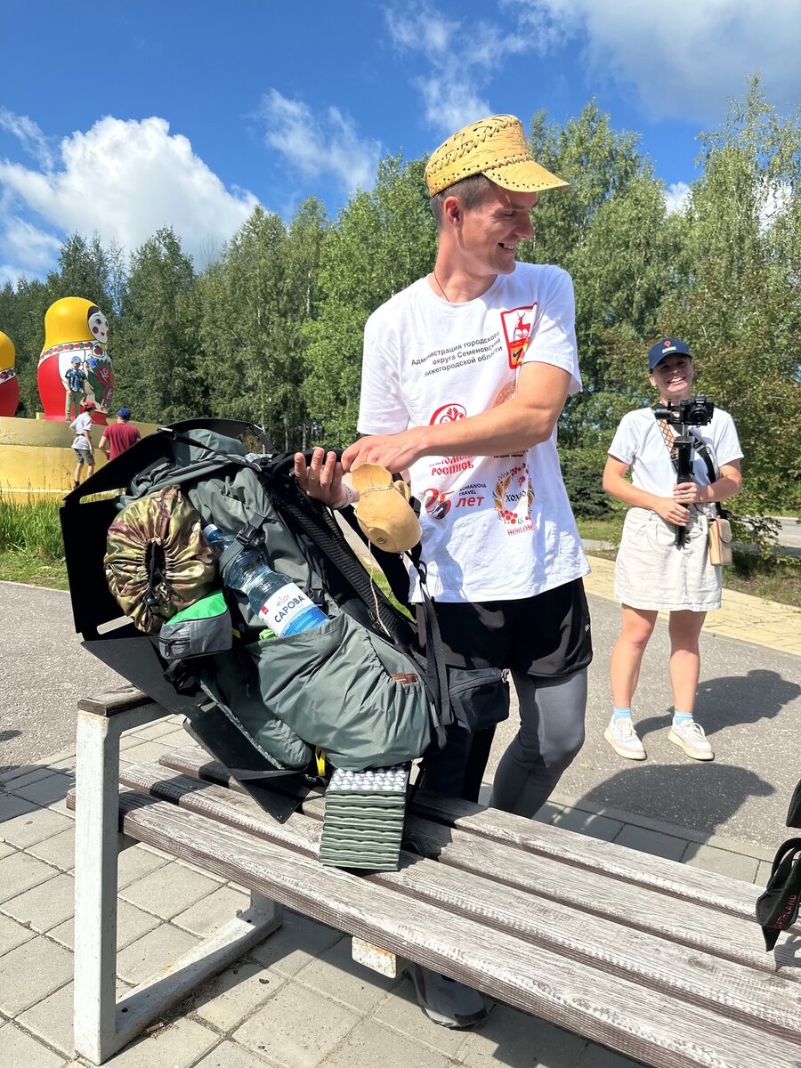 Парень прошел из города Семёнов в Санкт-Петербург пешком
