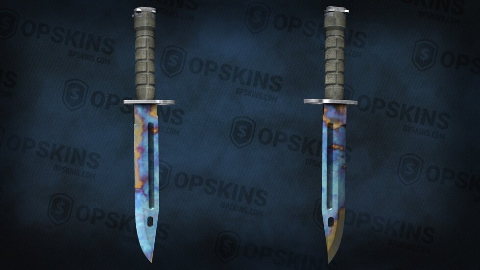 Bayonet Case Hardened Seed 179, пожалуй, лучший образец для этого ножа. Он в основном синий как на игровой, так и на задней стороне.