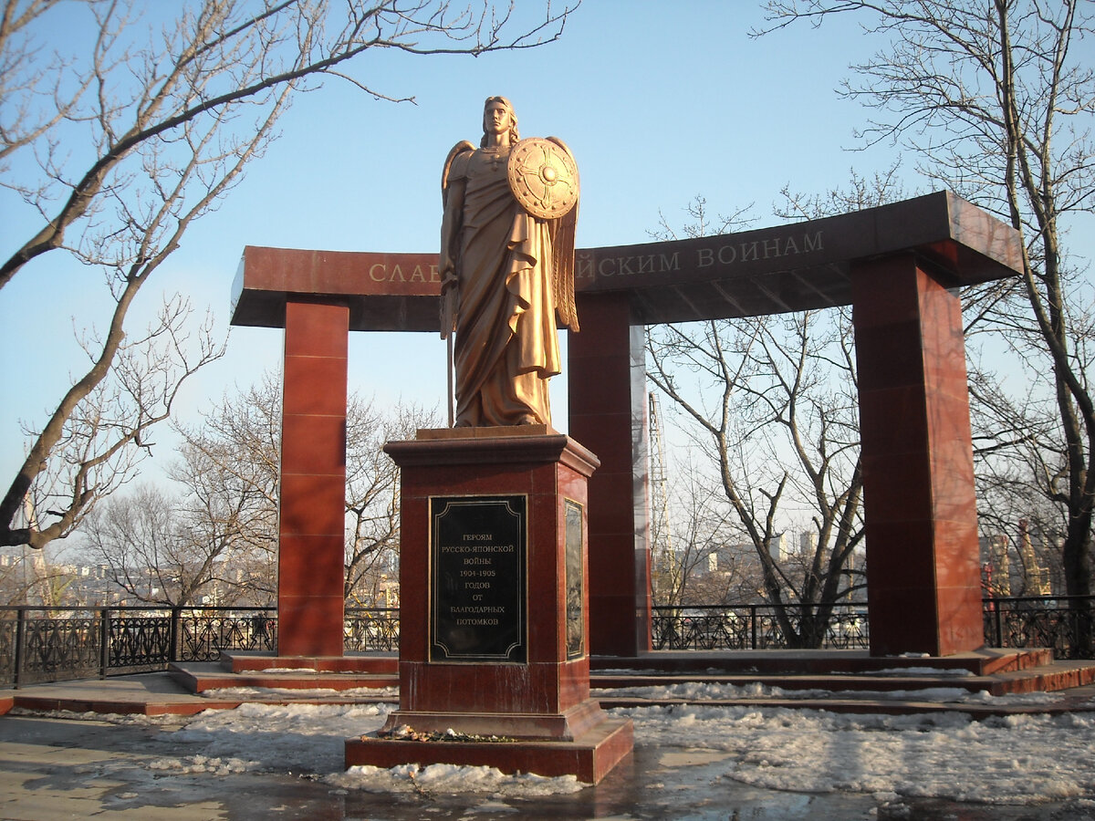 В память погибших в русско-японской войне 1904-1805 годов. Фото весна 2012 года.