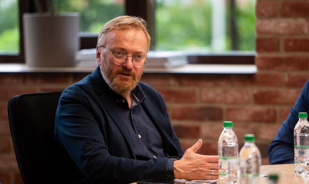 Страница Виталия Милонова в ВК