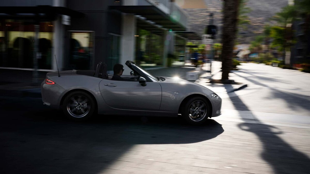 Mazda mx5 Miata 208
