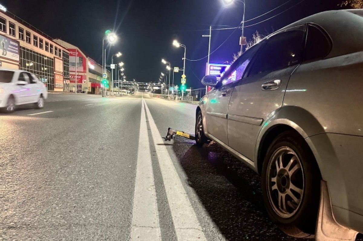    В Тюмени трое подростков на самокатах попали в ДТП