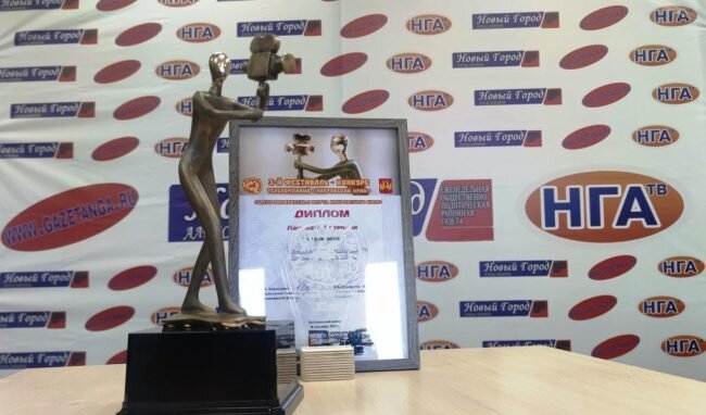 «Бронзовый оператор» статуэтка изготовлена в мастерской «Вольгинский колоколец»