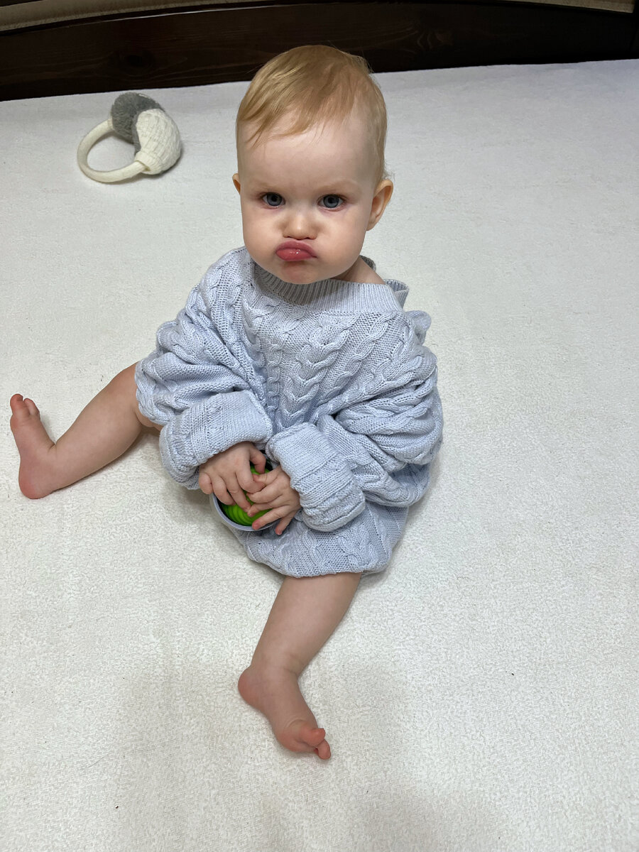 Когда забрали зефир. Более привычное выражение лица, в момент обиды было иначе)