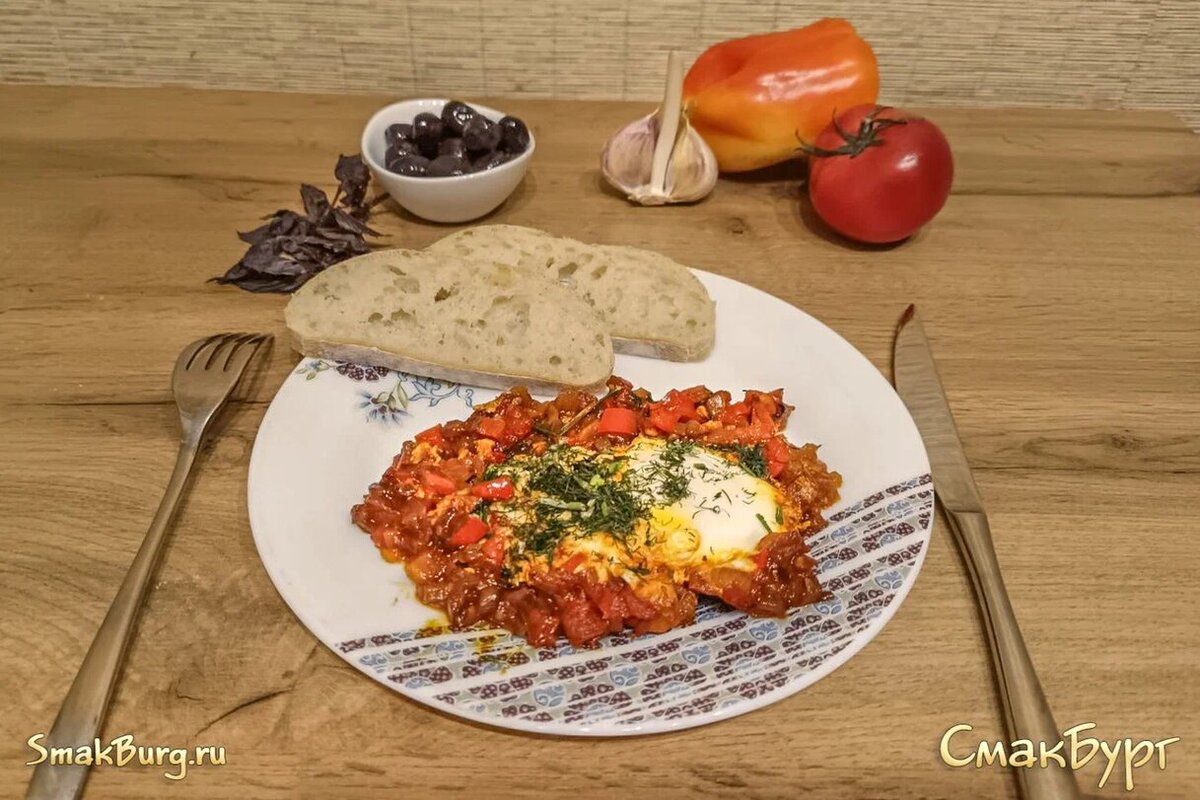 Аппетитная шакшука в домашних условиях - сочная, яркая и очень ароматная!   Фото: Юлии А.
