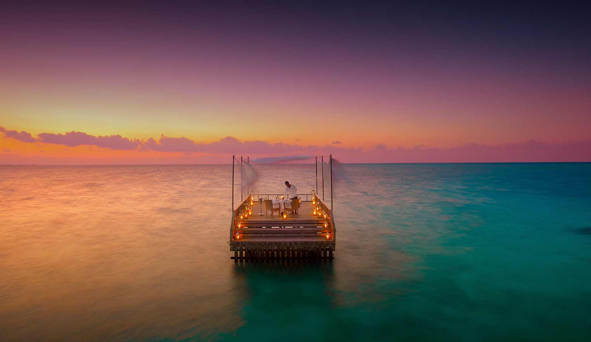 Ужин в Piano Deck в Baros Maldives. Фото: www.baros.com 