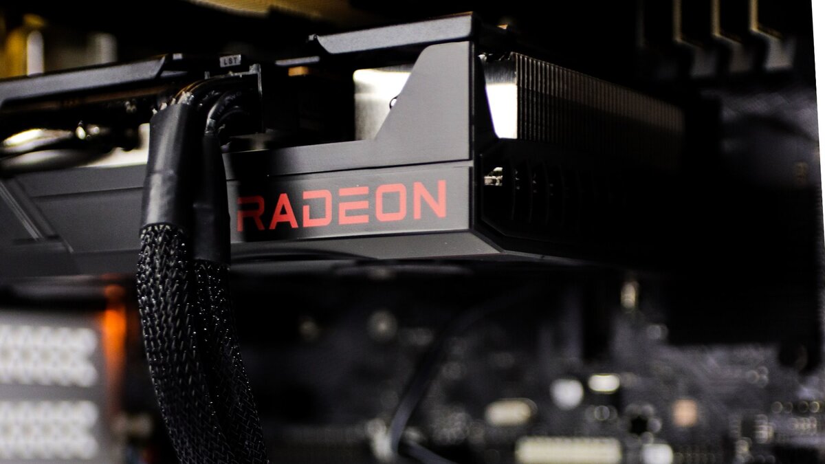 Amd motion frames. Radeon RX 7000. Radeon RX 7000 specs. Презентация Radeon 7000. Radeon RX Vega 7.