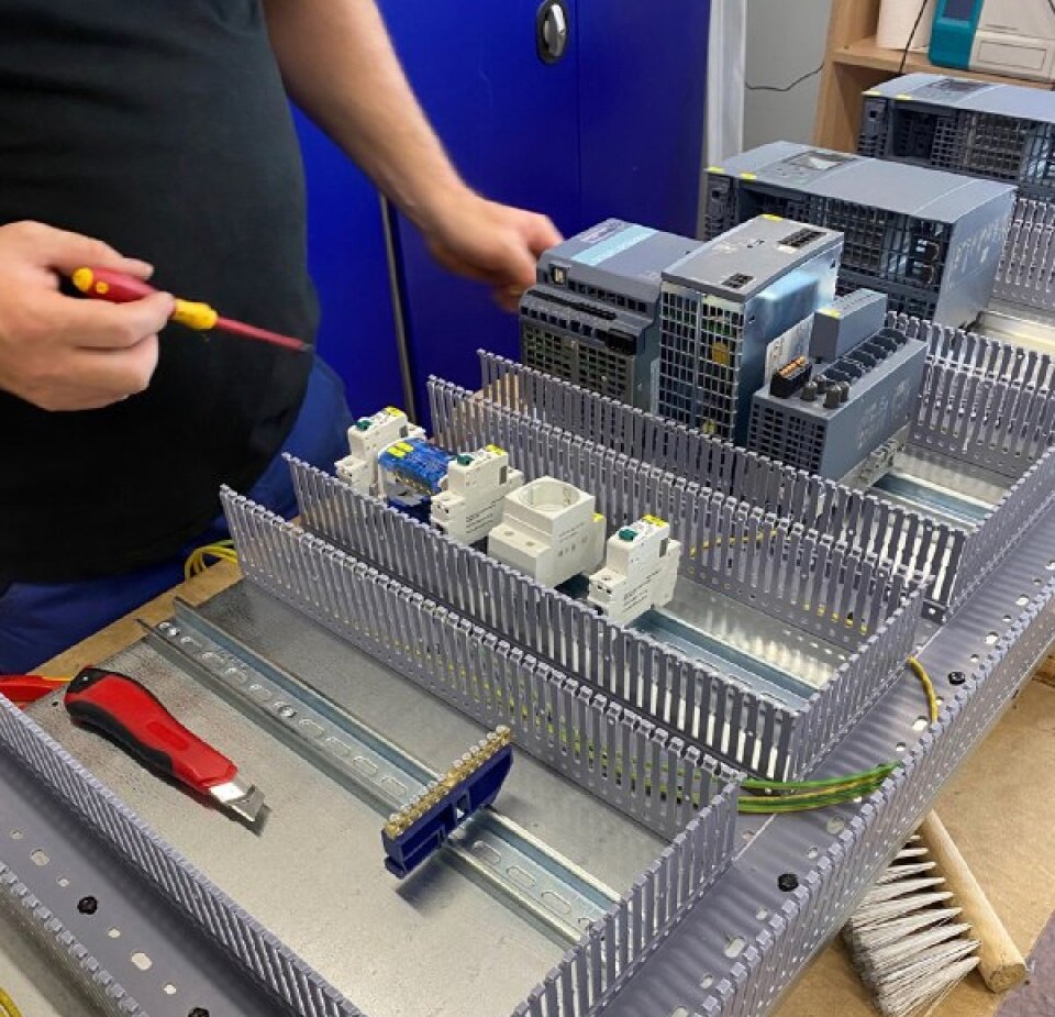 Сборка шкафов управления 