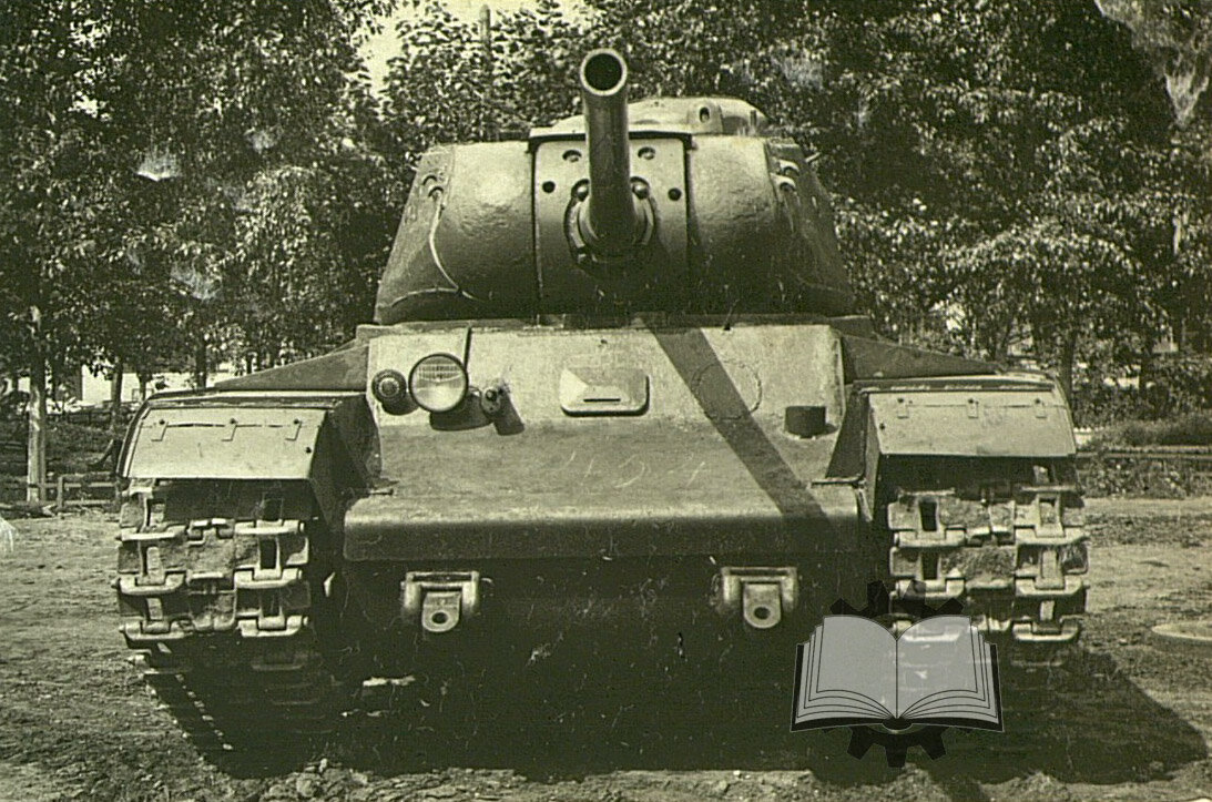 Опытный образец тяжелого танка Объект 239, конец июля 1943 года.