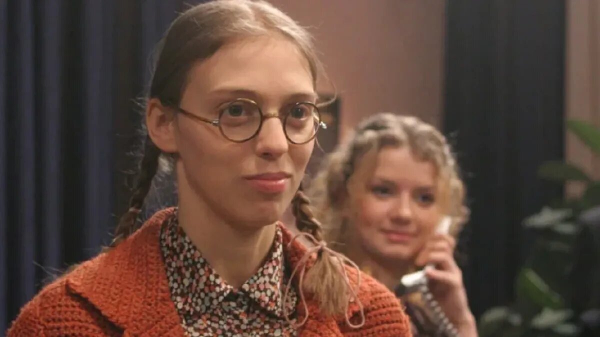 Фото: стоп-кадр «Не родись красивой»