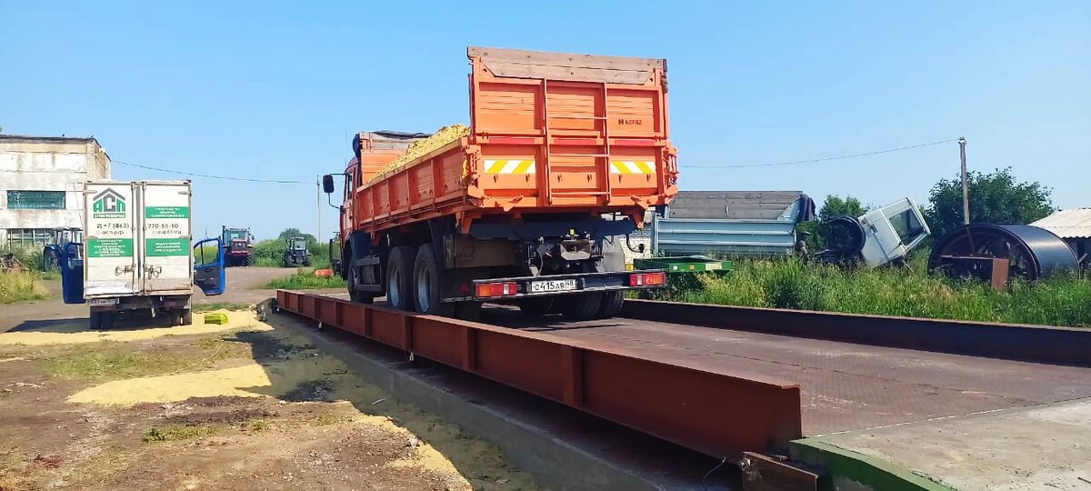 В сельскохозяйственном производстве важным аспектом является эффективная логистика и точный учет сырья. Одним из инновационных решений, которые помогают решить эти задачи, являются автомобильные весы.