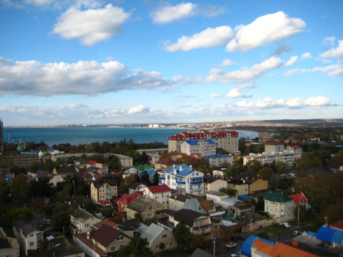 Анапа и море из окна высотки.