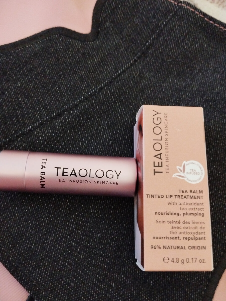 Оттеночный бальзам для губ Teaology Tea Balm Tinted Lip Treatment. Оттенок Vanilla Tea.