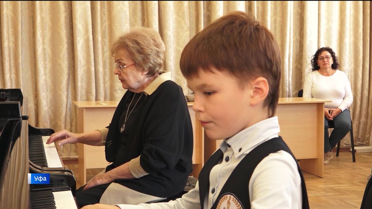    Смотрите новый выпуск проекта "Классный журнал" о преподавателе фортепиано