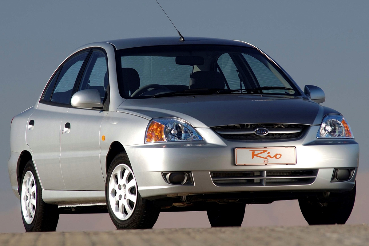 Киа рио 2000 года. Kia Rio 2000. Kia Rio 1. Киа Рио 1 седан 2005. Kia Rio 1 поколение.