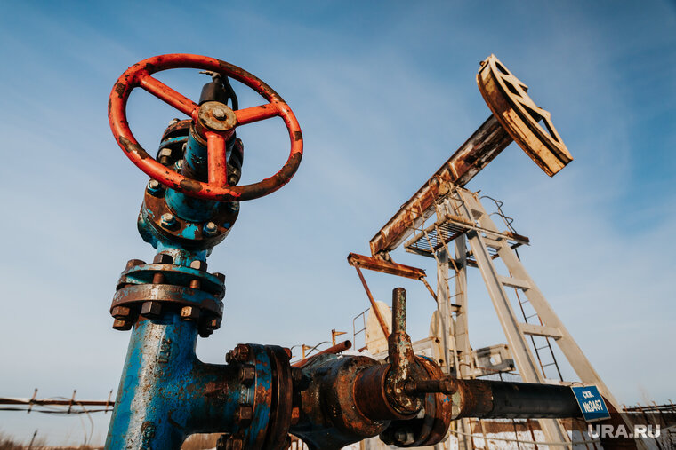    Нефтяная компания из ХМАО продает спецтехнику и оборудование для исследования скважин