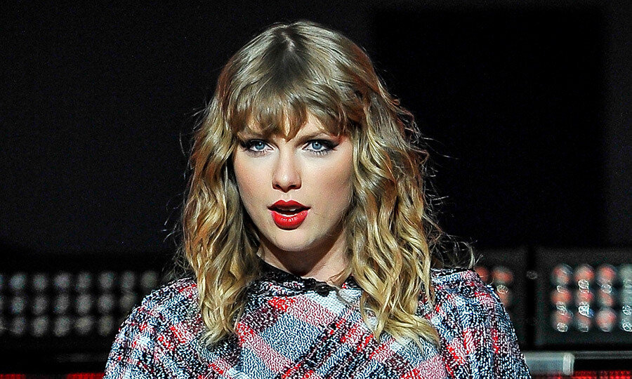 Taylor swift deepfake. Тейлор Свифт голос. Тейлор голос голос Свифт. Taylor Swift 2017 год. Taylor Swift beautiful.