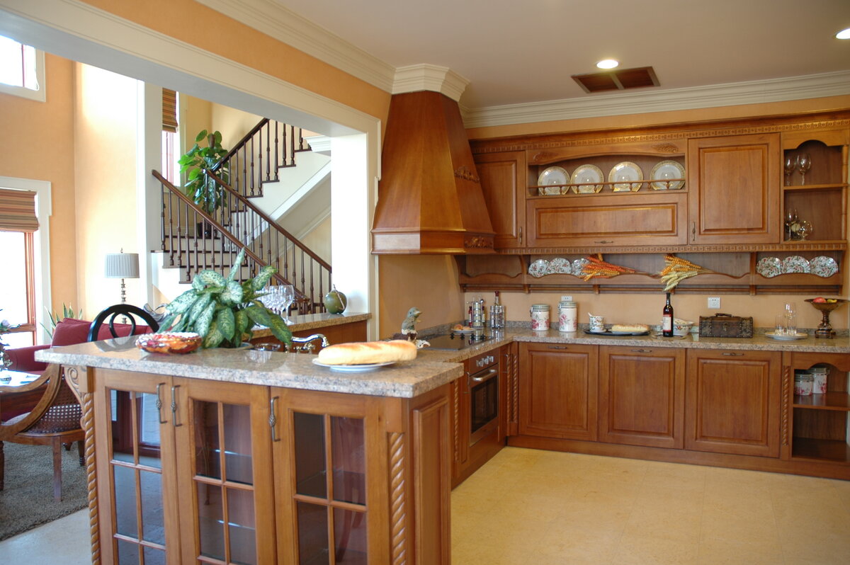    Отличительные особенности стиля прованс - только натуральные материалы: дерево, стекло, каменьGettyImages