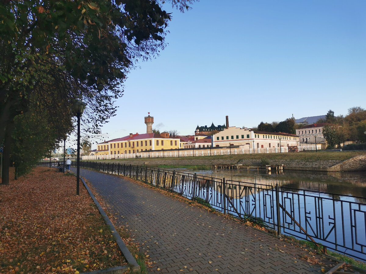 Набережная р. Уводь