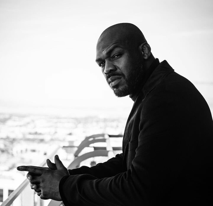 Джон Джонс не хочет конкурировать с молодыми и голодными