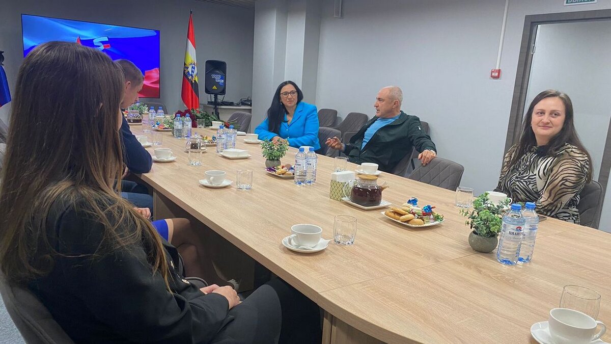    Михаил Турецкий встретился с бойцами СВО и их семьями в курском фонде "Защитники Отечества"