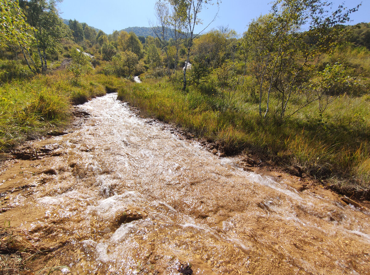 Золотые водопады в Берёзовском ущелье (сентябрь 2023 года)