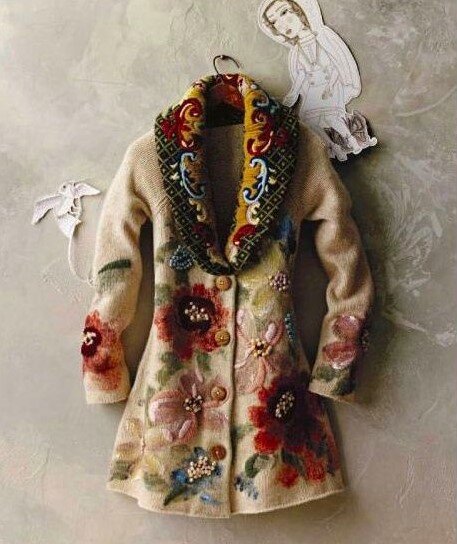 2. В таком оформлении похоже на кукольную вещичку.