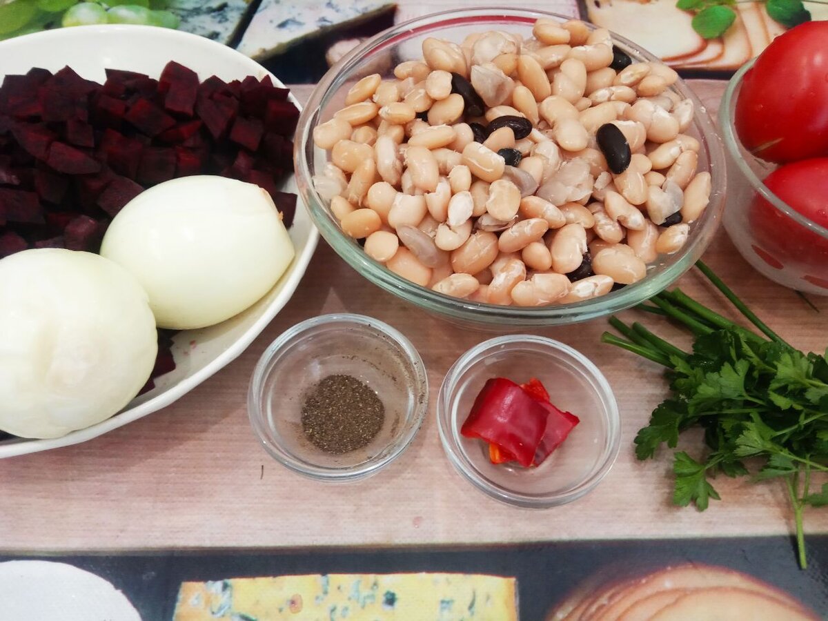 Ингредиенты для приготовления тушеной свеклы с фасолью