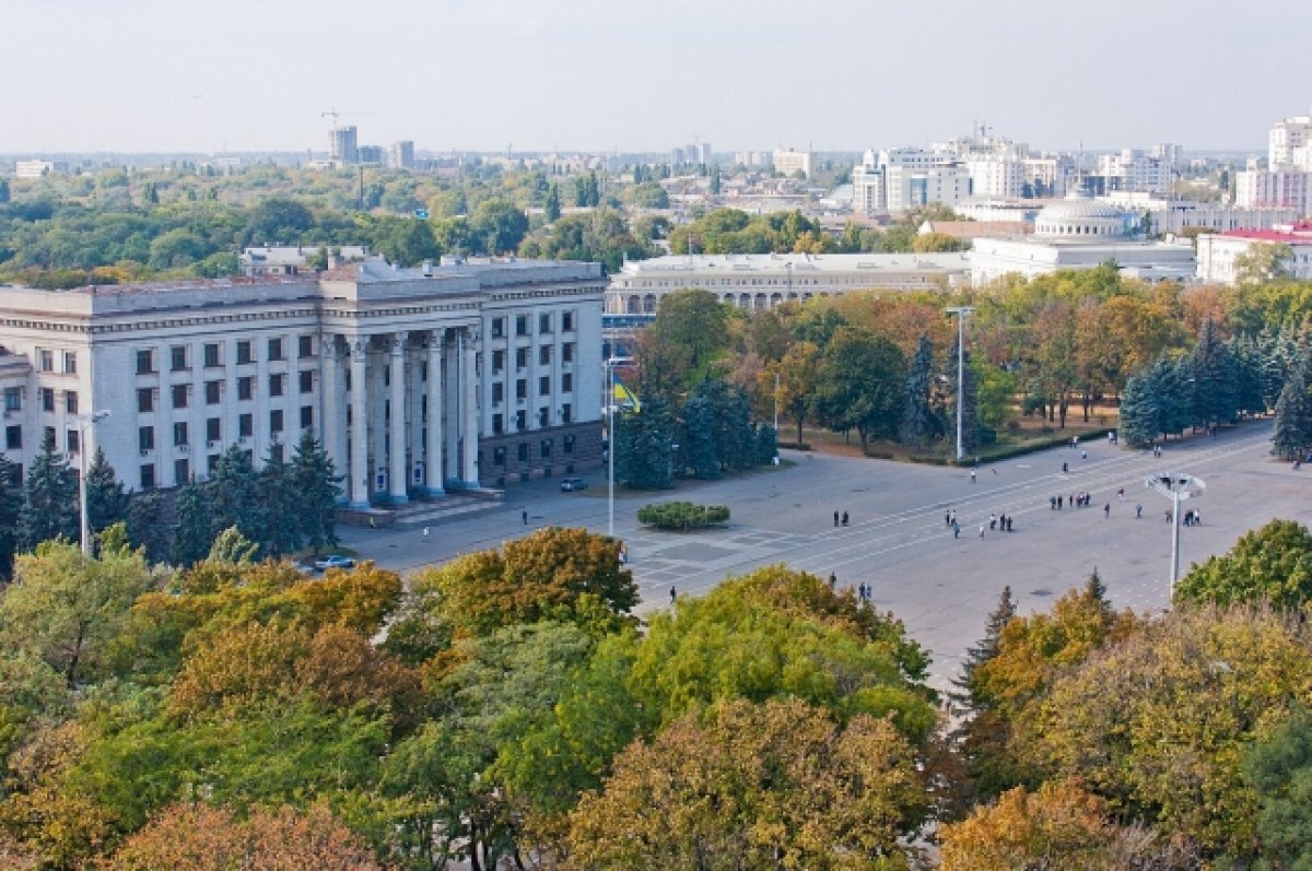   Мощные взрывы прогремели ночью в Одессе
