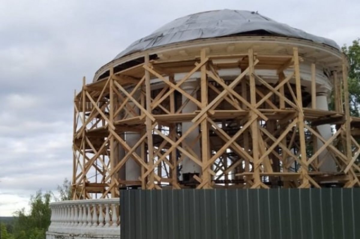    Для замены конструкций заказали пиломатериал.