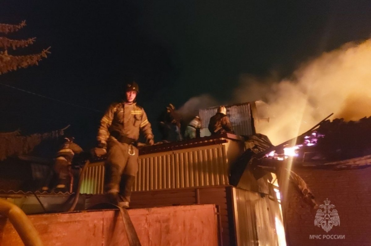    Причиной пожара на ул. Офицерской в Пензе мог быть поджог