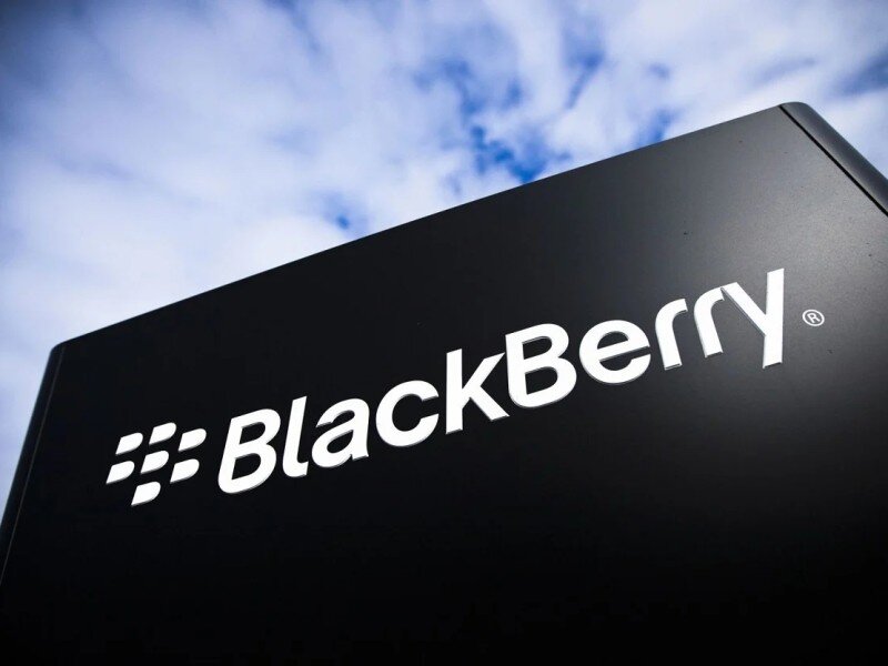    BlackBerry разделяется надвое. Чем занимается некогда знаменитая компания?