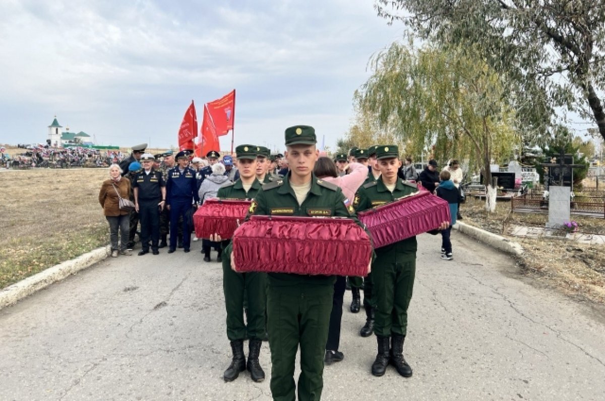    В Саратове захоронили останки 11 участников 53-й стрелковой дивизии ВОВ