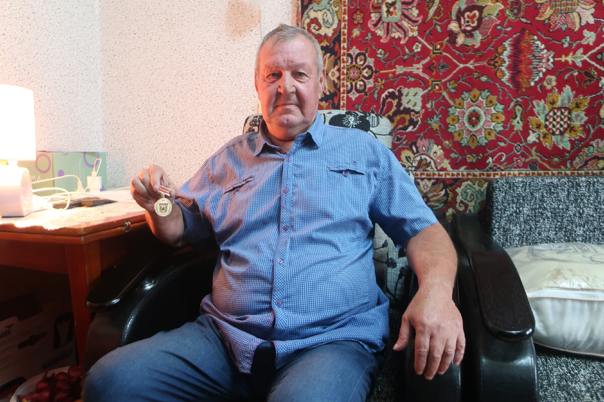 Звание Почётного ветерана ФК «Рубин» наш герой носит с 2008 года, когда этот футбольный клуб отмечал 50-летие