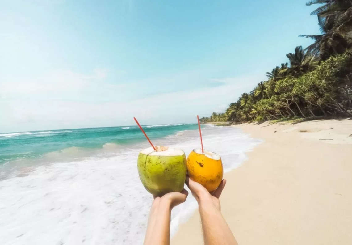 Шри Ланка сочные фрукты. Шри Ланка сочные фрукты пара море. Pure Beach.