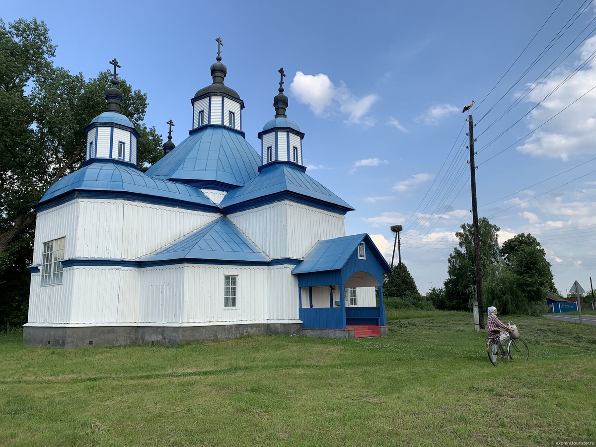 Церковь Рождества Богородицы в Старом Ропске (1730). 