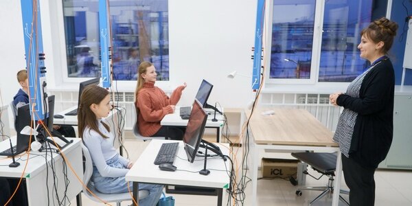     В Ивановской области начался прием заявок на присвоение звания «Почетный работник образования»