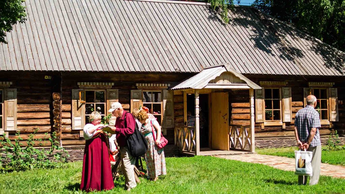 Едем в Тарханы: что посмотреть в музее-усадьбе, где прошло детство  Лермонтова | Интересные места России | Дзен