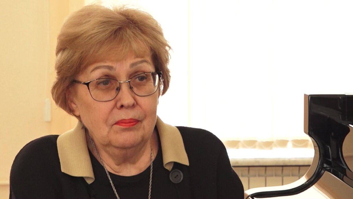    «Классный журнал» 5 октября: героиней программы стала музыкальный педагог из Уфы Валентина Старикова