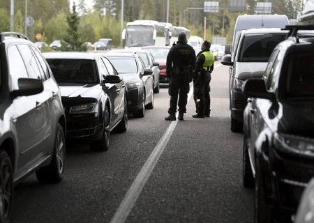    В Еврокомиссии призвали разумно отбирать личные вещи россиян