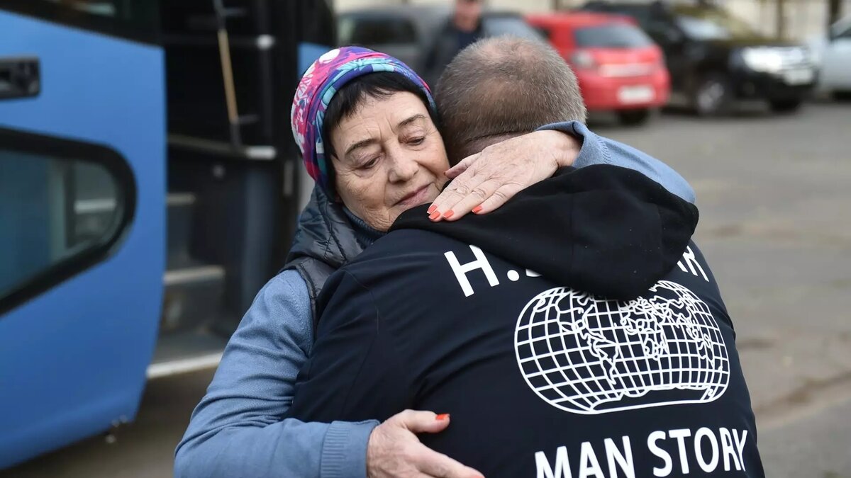     Группа бойцов из Удмуртии отправилась в места прохождения подготовки для службы по контракту. Об этом сообщает пресс-служба главы и правительства республики.