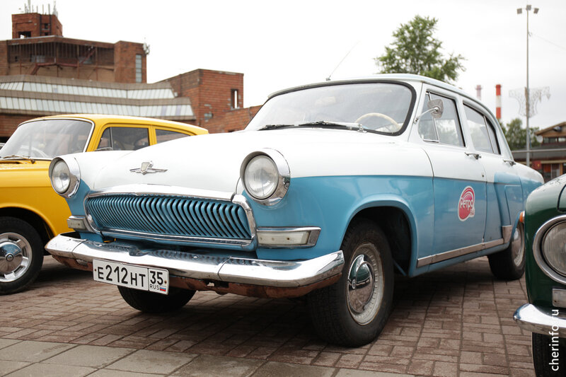    Выставка ретроавтомобилей пройдет в субботу, 7 октября, на площади Металлургов с 12 до 18 часов.