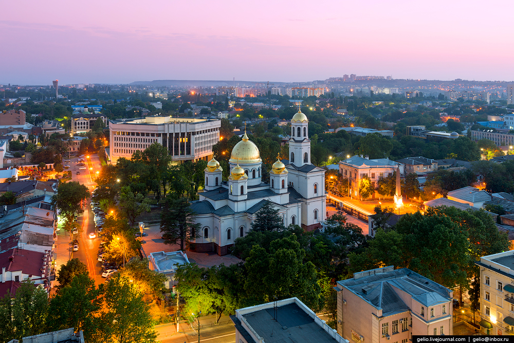 Симферополь crimea. Город Симферополь Республика Крым. Столица Республики Крым Симферополь. Симферополь центр города. Симферополь Главная достопримечательность.