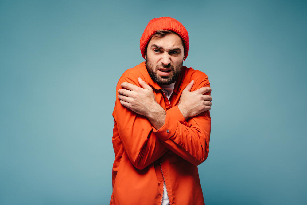 Боязнь дрожания: почему тело трясется от страха. (Источник изображения: freepik.com)