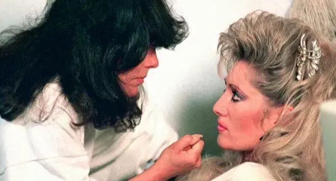 Отрывок из сериала «Дикая роза»/Кинопоиск📷
