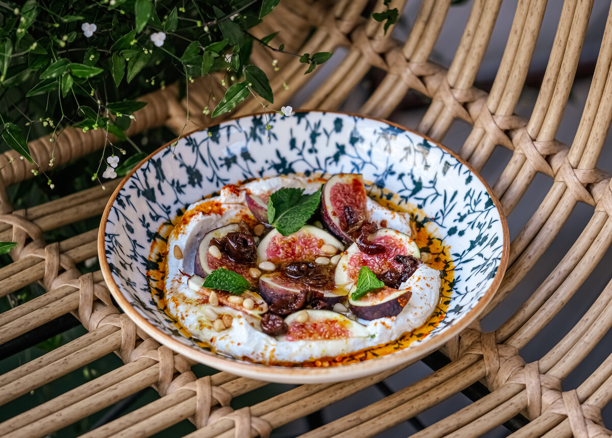    Инжир с рикоттой из ресторана The GreeksАрхивы пресс-службы