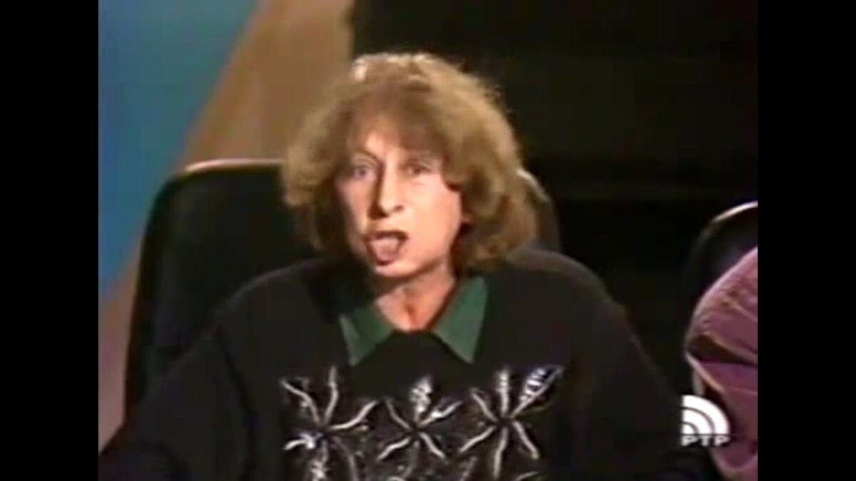 Ахеджакова 4 октября 1993 года. С сайта https://www.youtube.com/watch?app=desktop&v=9p-qUgunFbYВот