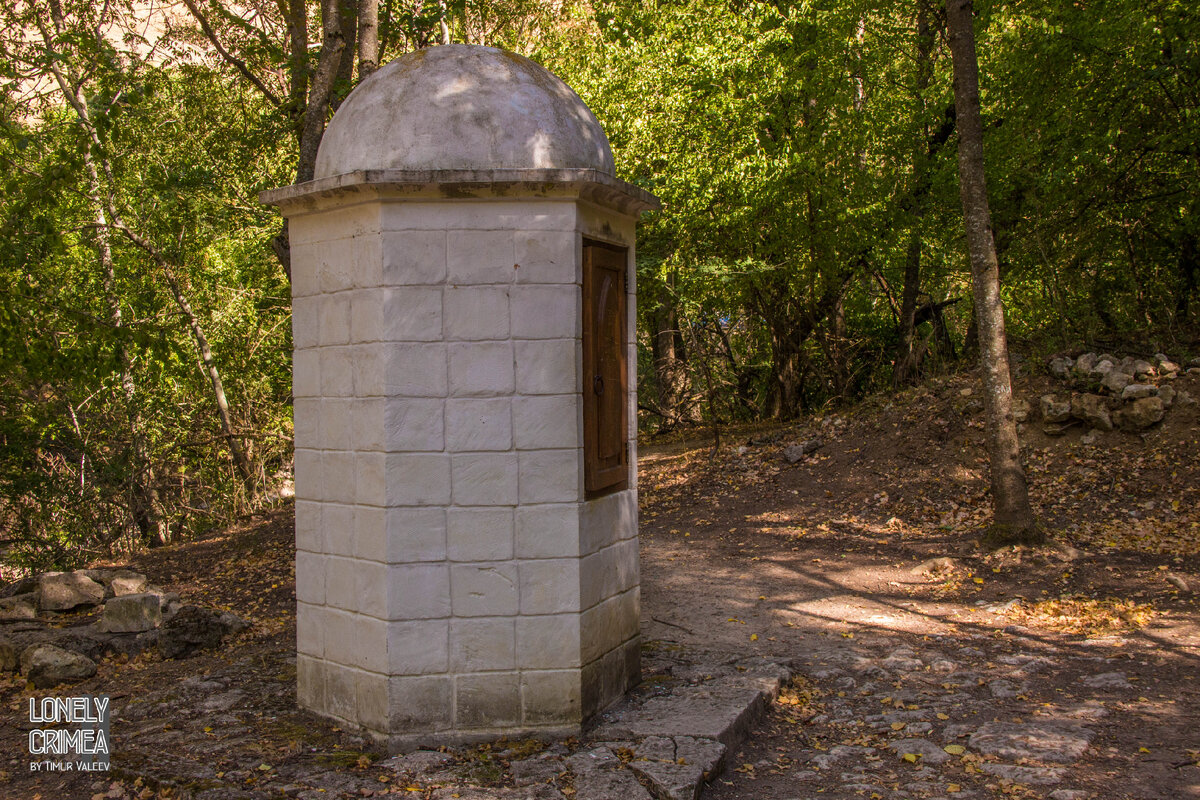 Колодец на азизе Газы Мансур (новодел). Фото автора
