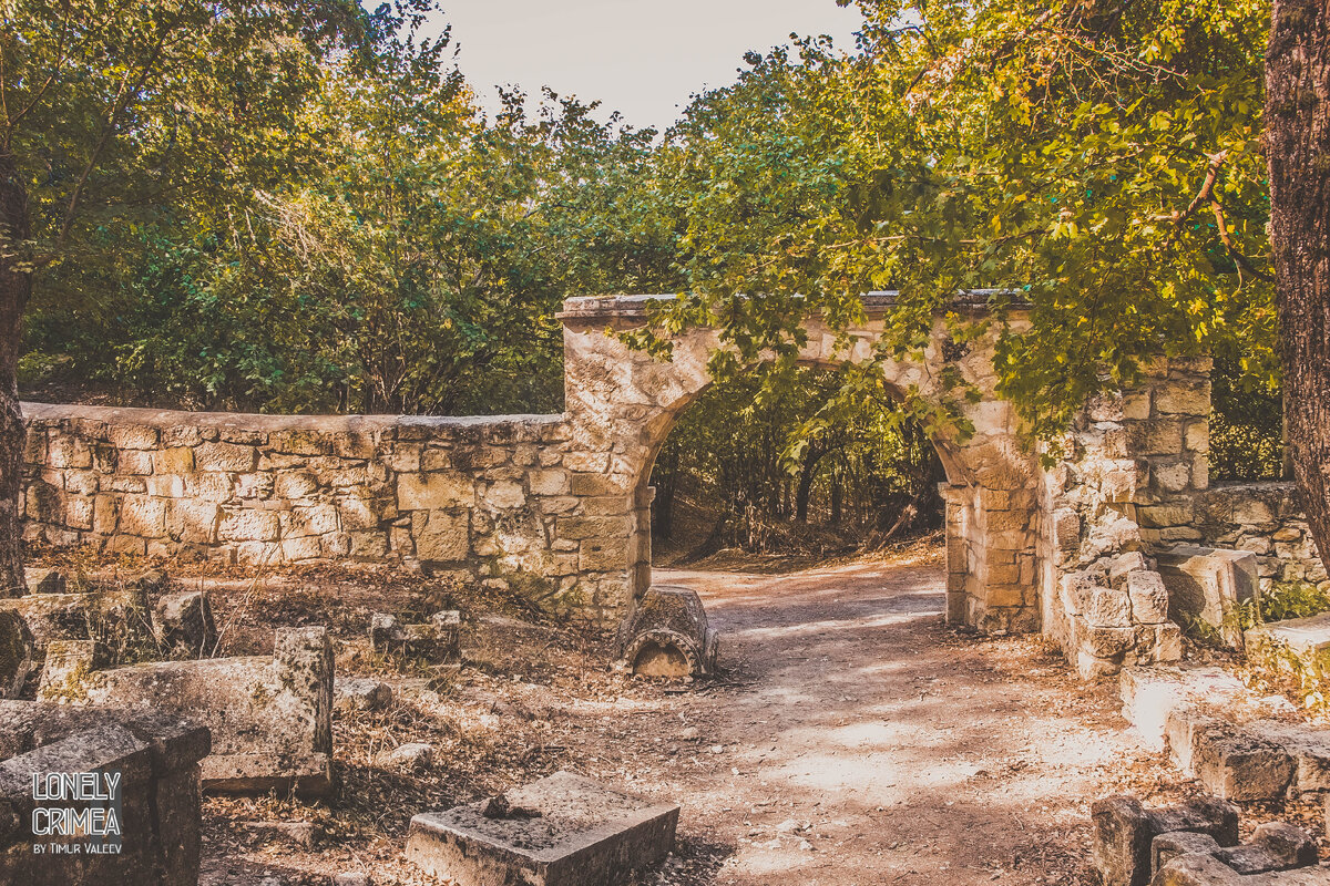 Кладбище Балта Тиймез. Фото автора